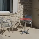 Petite Maison Refaite à Neuf Proche Mèze