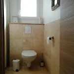 Petite Maison Refaite à Neuf Proche
