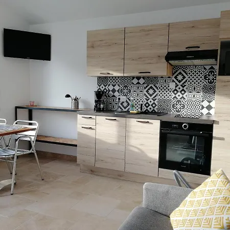Petite Maison Refaite A Neuf Proche Holiday home Meze