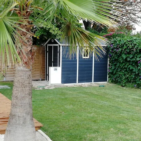 Petite Maison Refaite A Neuf Proche